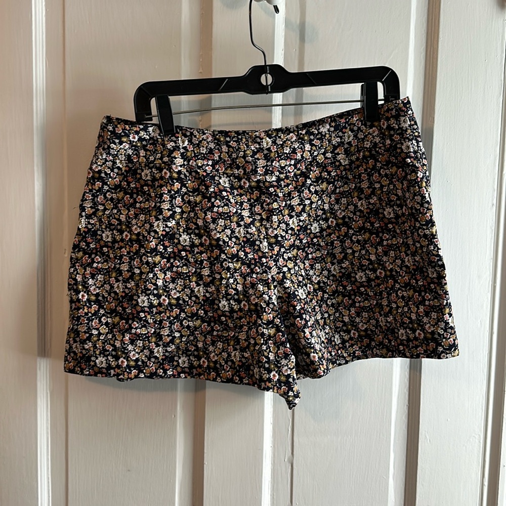 Floral Pull On Shorts